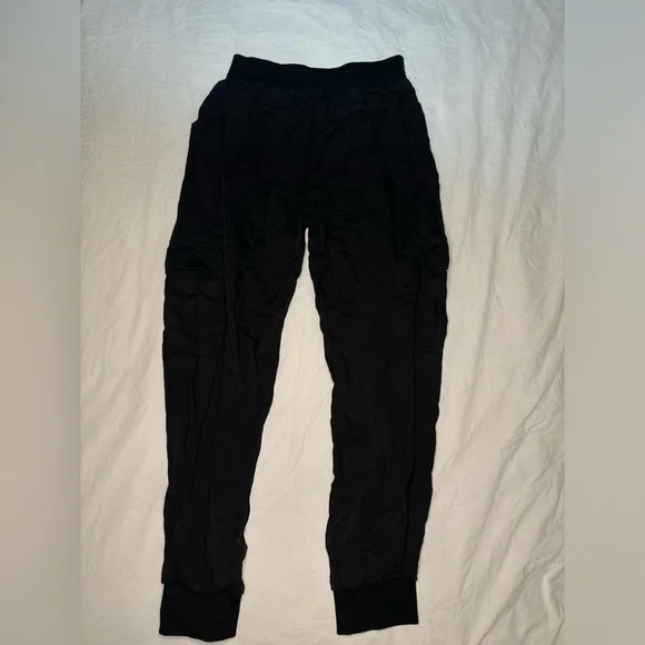 BLANK NYC Cargo Joggers Women’s Pants Black Elastic Band - Size Medium - Picture 9 of 14